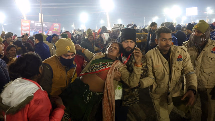 ভারতে কুম্ভ মেলায় পদদলিত হয়ে কমপক্ষে ১৫ জনের মৃত্যু: এএফপি