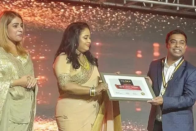 সিজেএফবি পুরস্কার পেল চরকির সিরিজ-সিনেমা, আরও পুরস্কার পেলেন যাঁরা